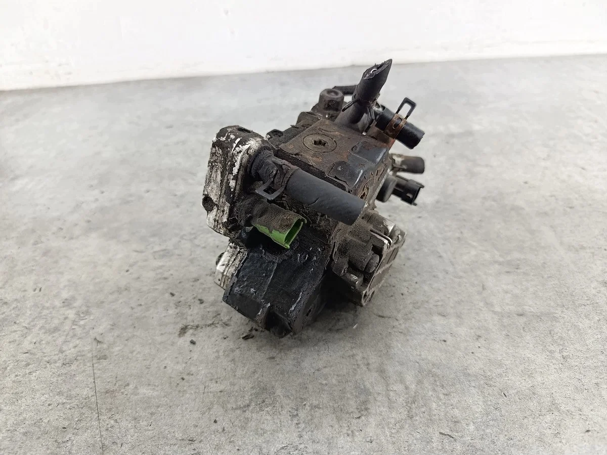 Einspritzpumpe Bosch 22100-0N020 Toyota Yaris II image 5