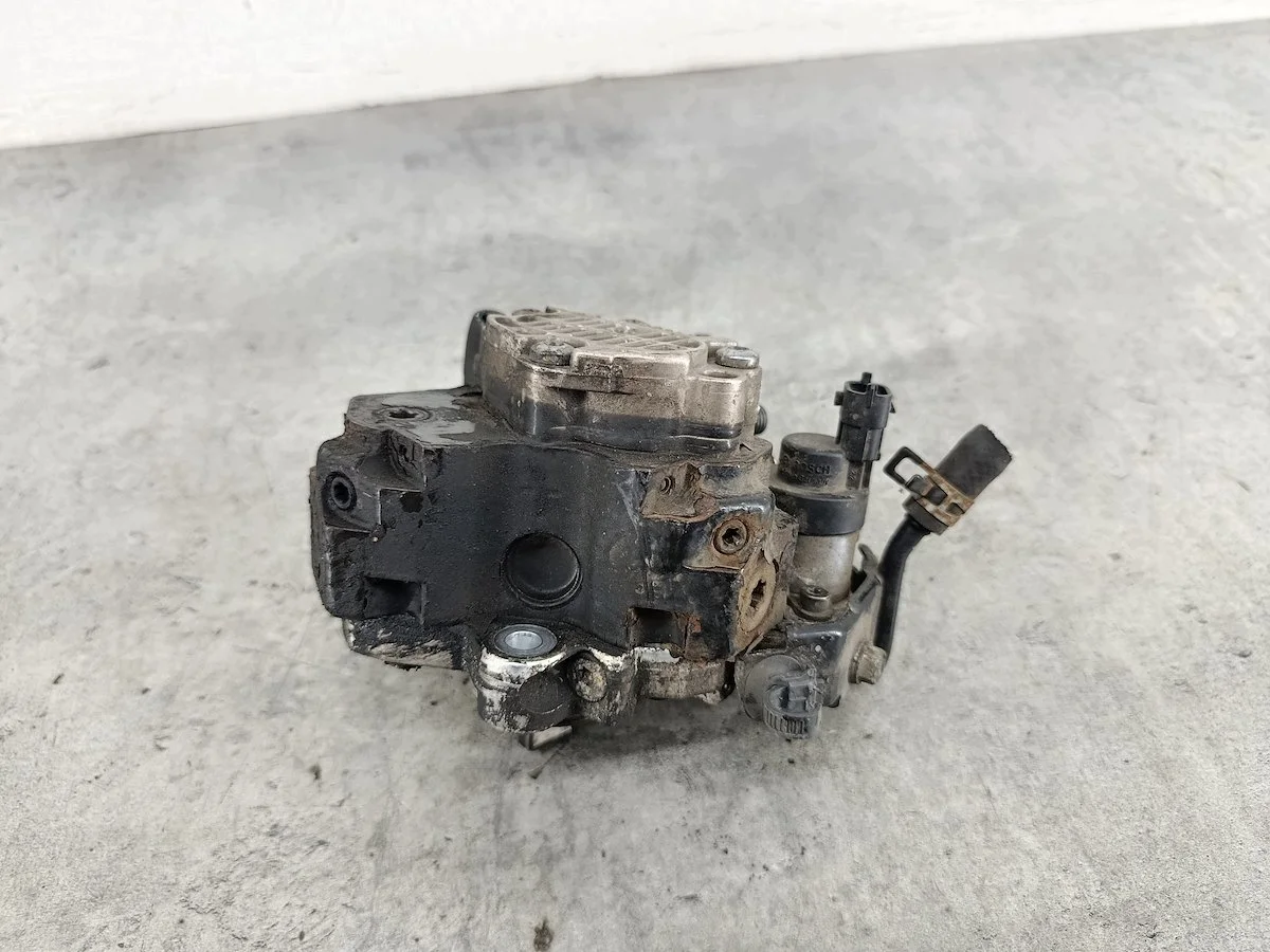 Einspritzpumpe Bosch 22100-0N020 Toyota Yaris II image 6