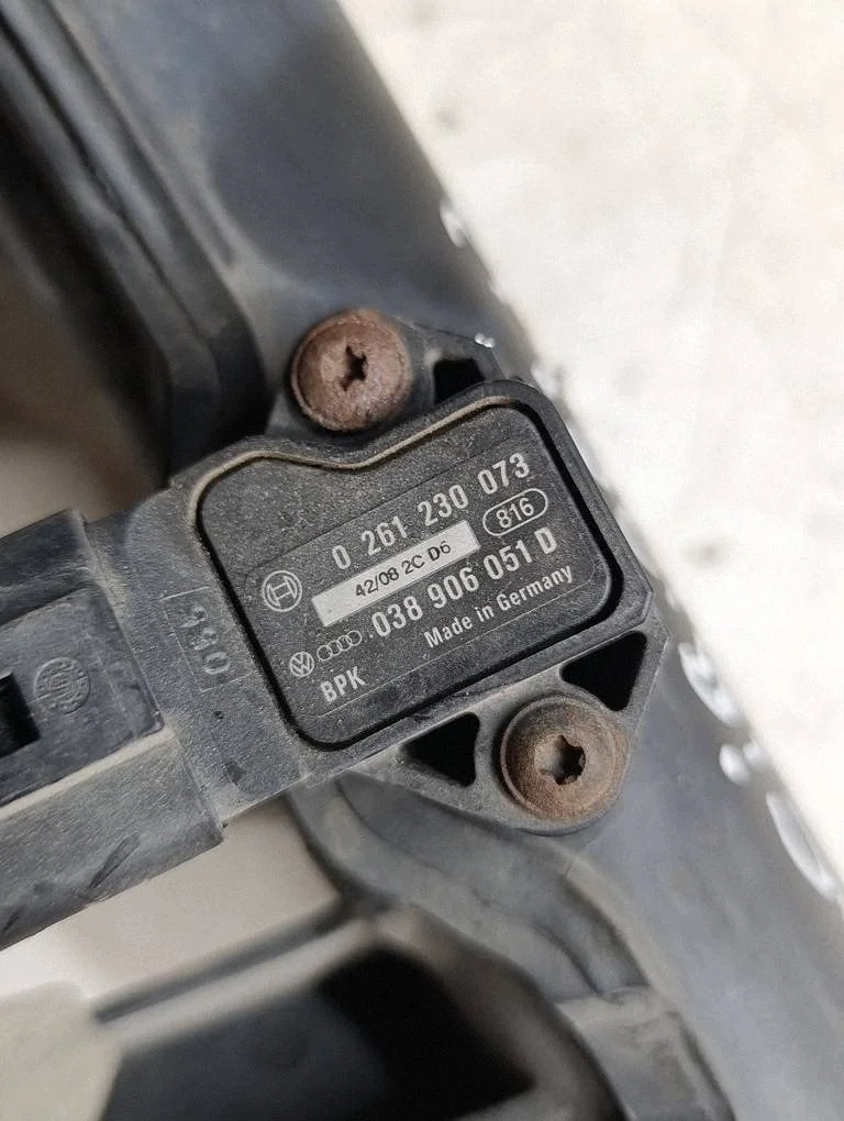 Rör för intercoolerslang Volkswagen Scirocco 1K0145770N2A image 3