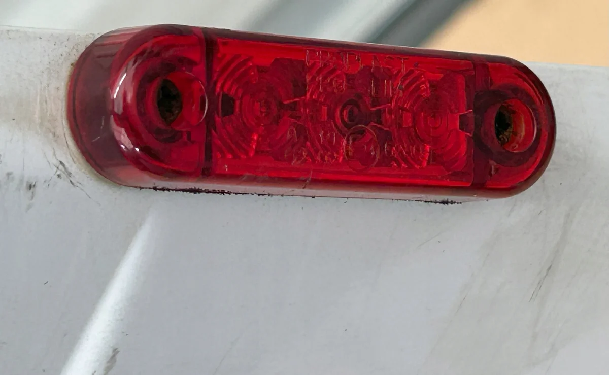 Spoiler latéral cabine Mercedes-Benz A9607902265 image 4