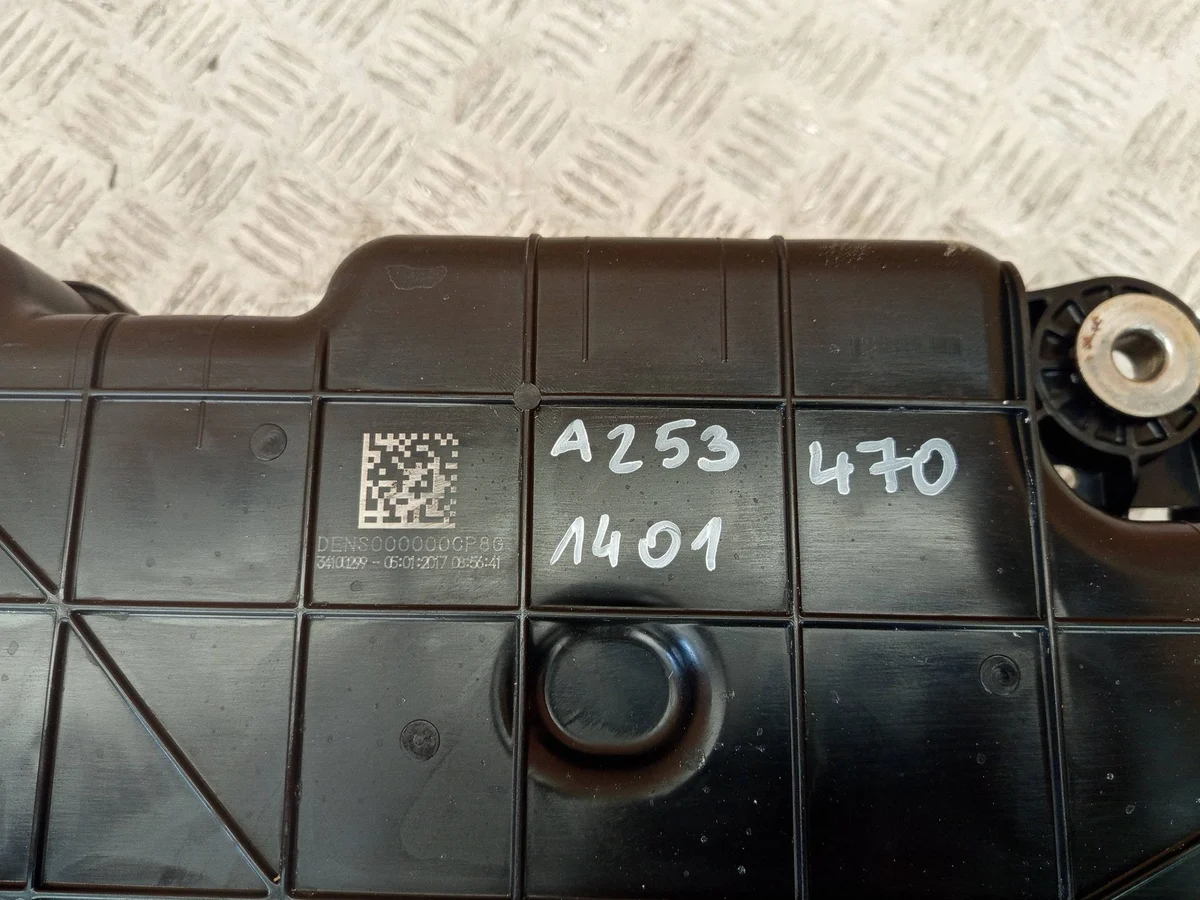 Mercedes A2534701401 AdBlue Tank Pumpe GLC C253 image 5