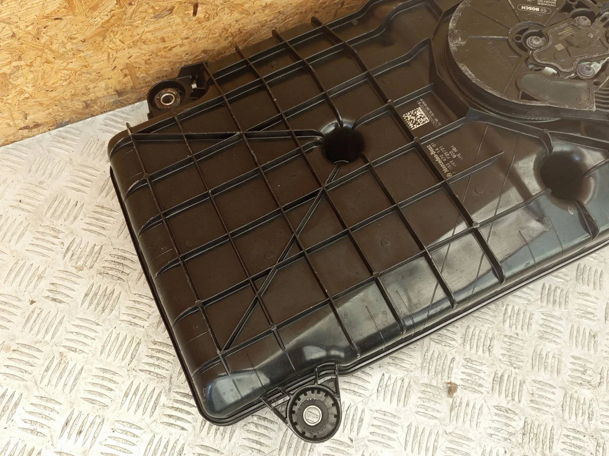 Mercedes A2534701401 AdBlue Tank Pumpe GLC C253 image 10