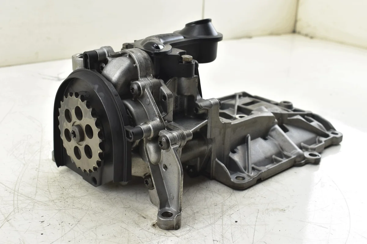 Oil Pump BMW F30 F20 F10 2.0D N47 7810823