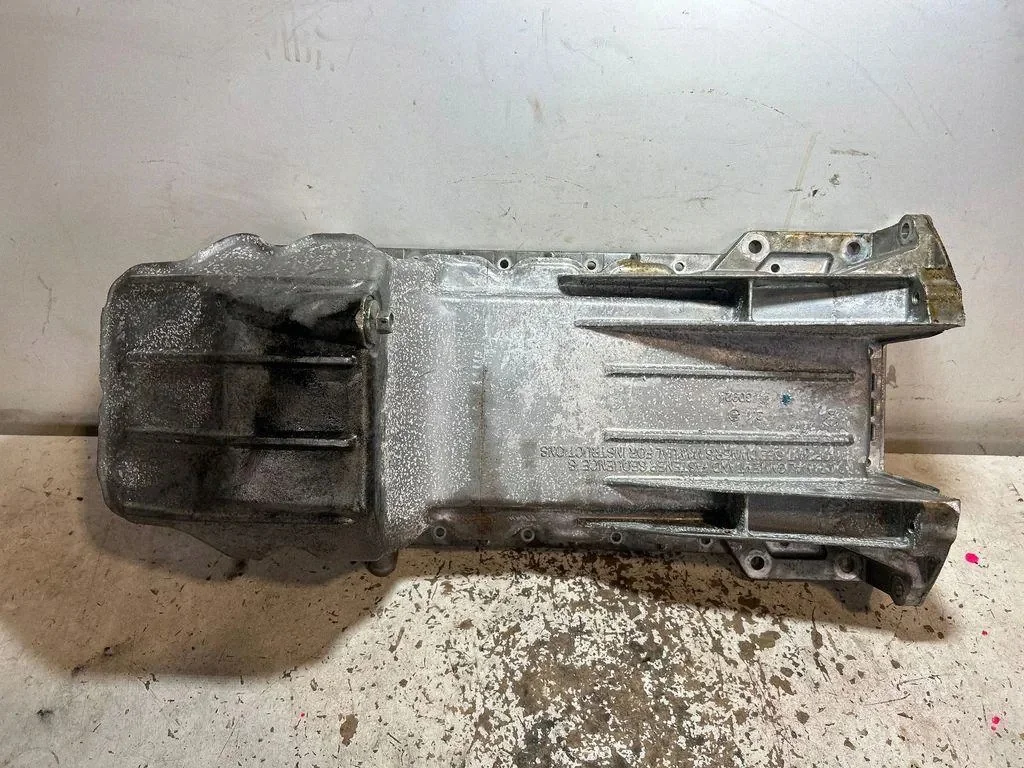 Oil Pan Dodge Charger 6.4L 2015- 5.7 HEMI 05037635AC