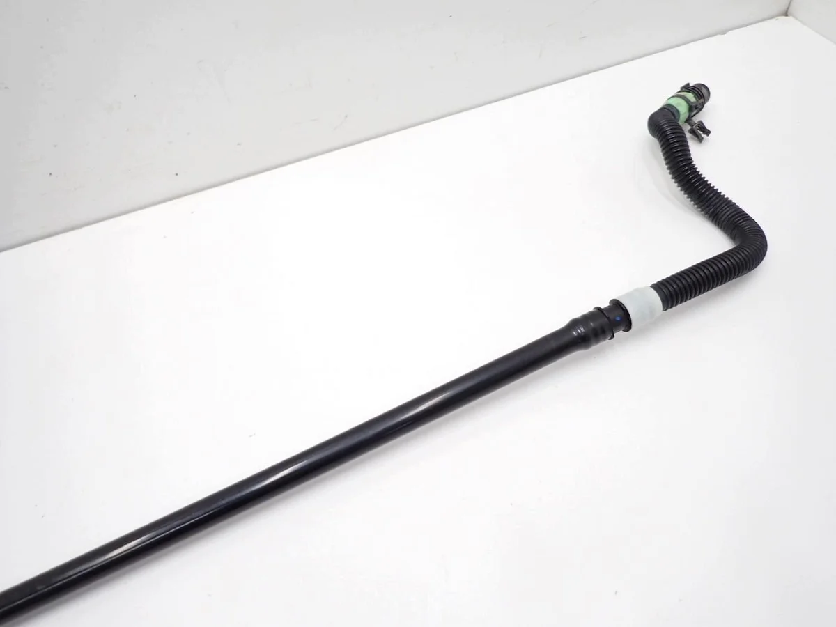 Tesla Model Y Kühlmittel-Batterieleitung 1631599-00-B image 7