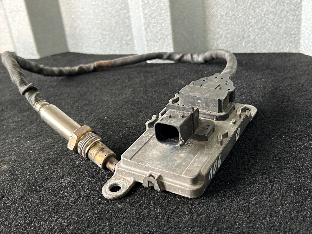 NOx-sensor DAF XF 106 Euro 6 2293965 voor katalysator