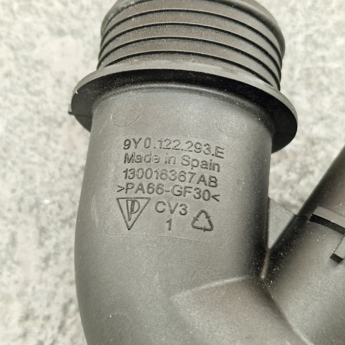 Wasserflansch Porsche Cayenne 9Y0122293E image 3