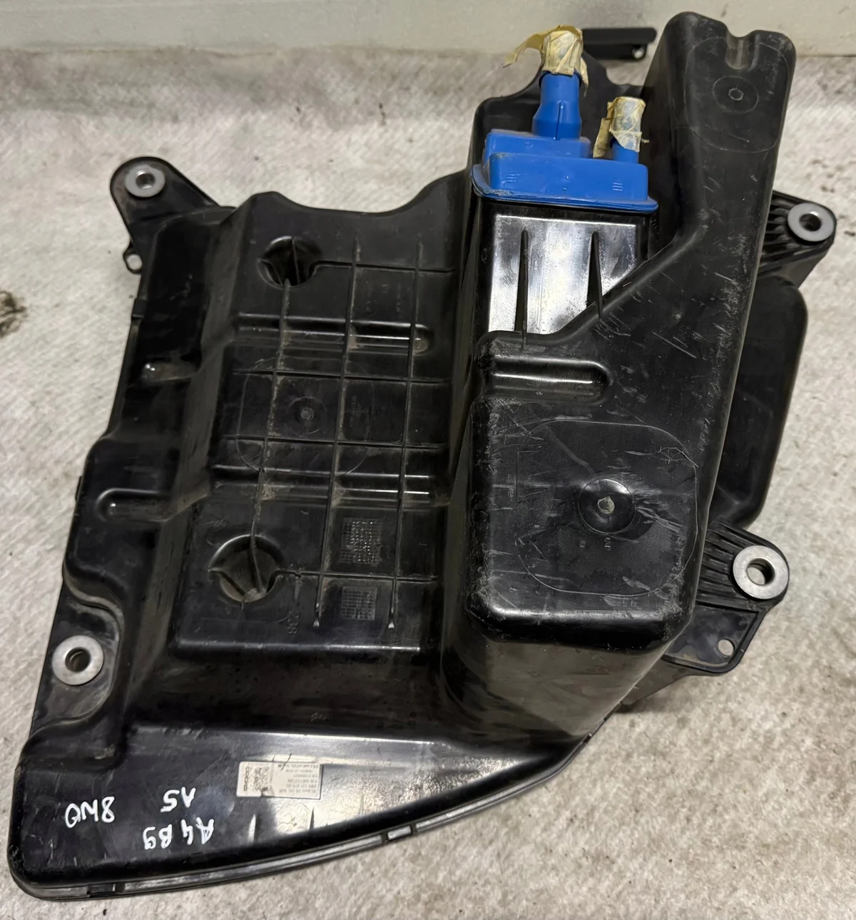 AdBlue pomp Audi A4 B9 8W0131879BB image 6