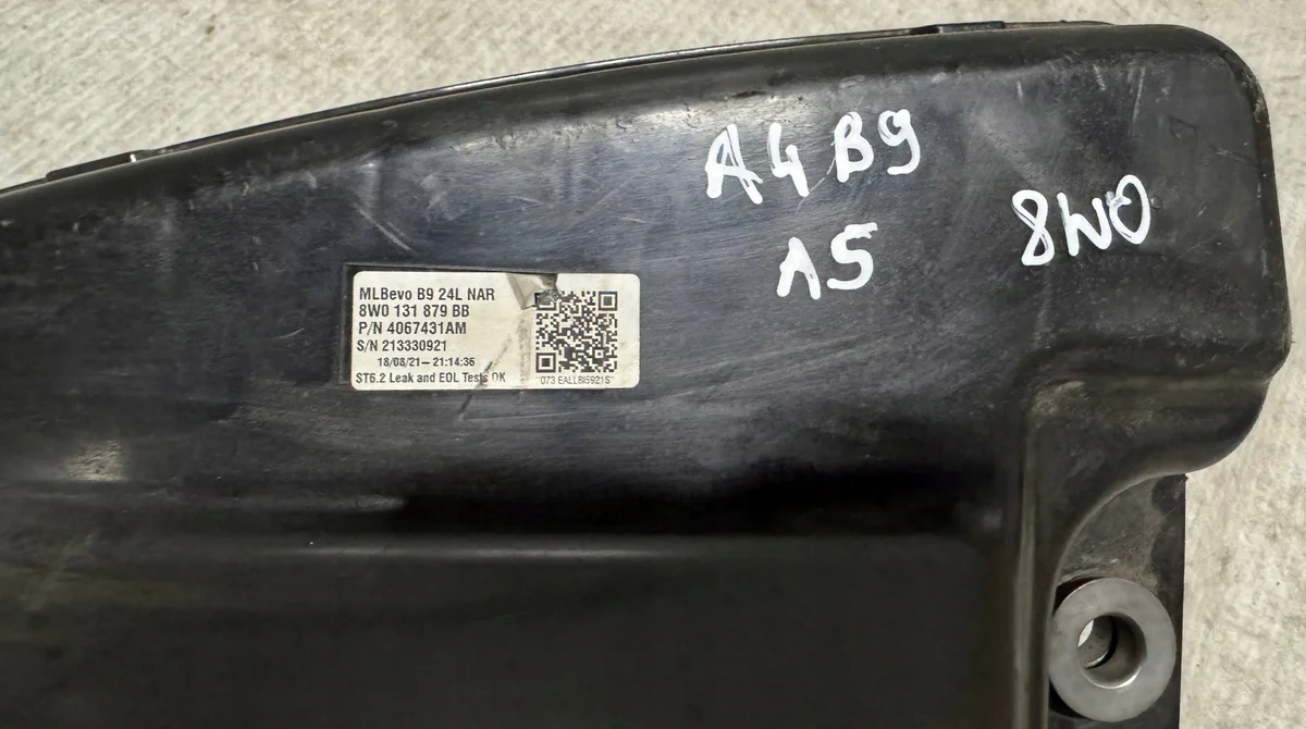 AdBlue pomp Audi A4 B9 8W0131879BB image 8