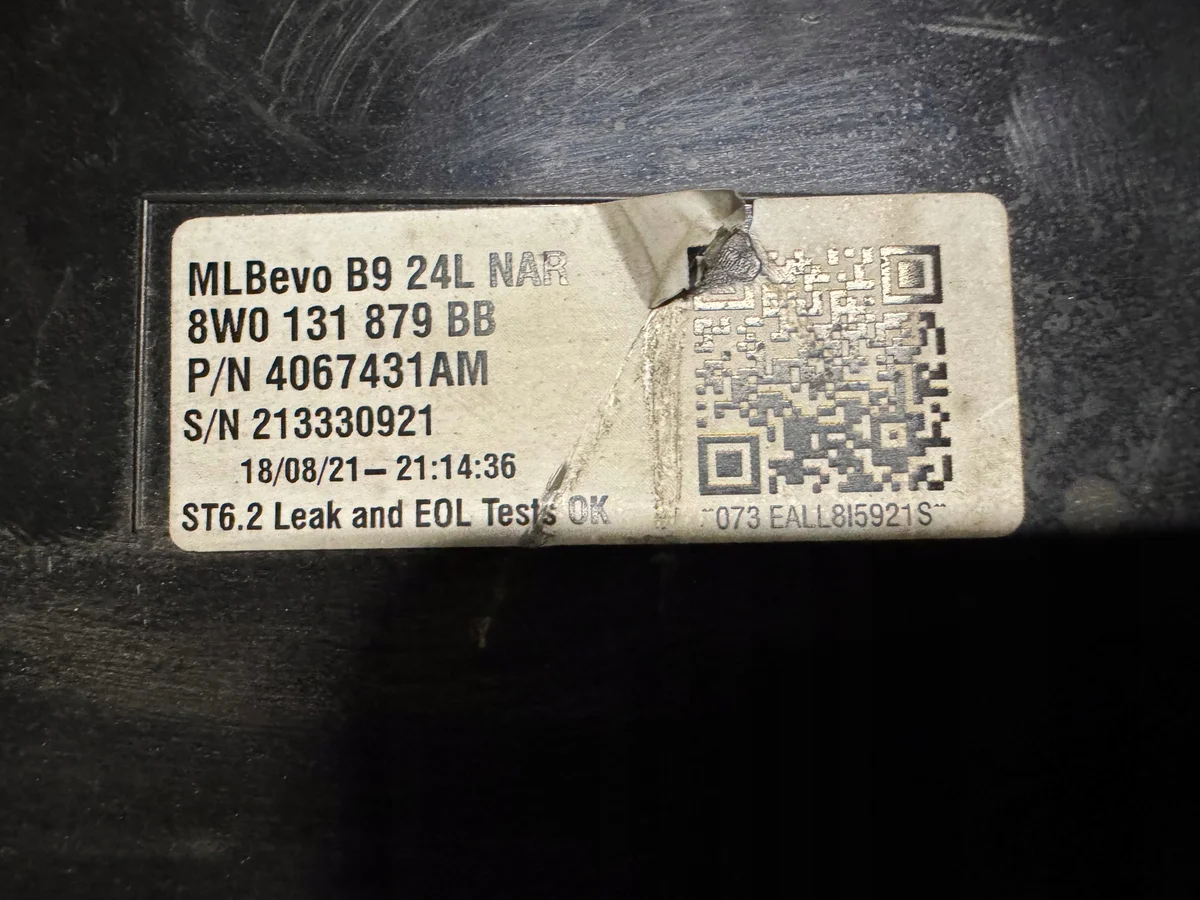 AdBlue pomp Audi A4 B9 8W0131879BB image 9