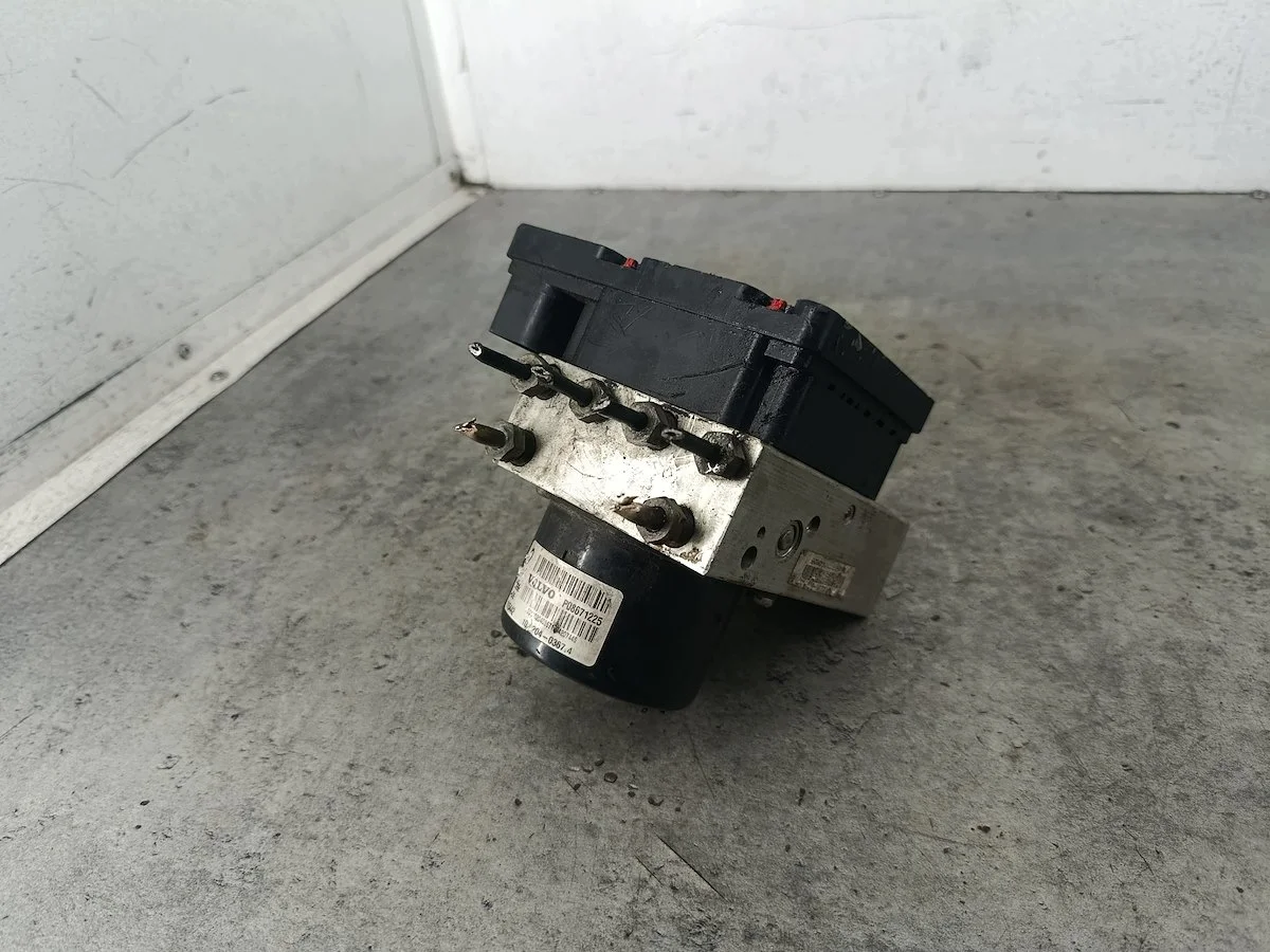 Pompe ABS Volvo XC90 I P08671225
