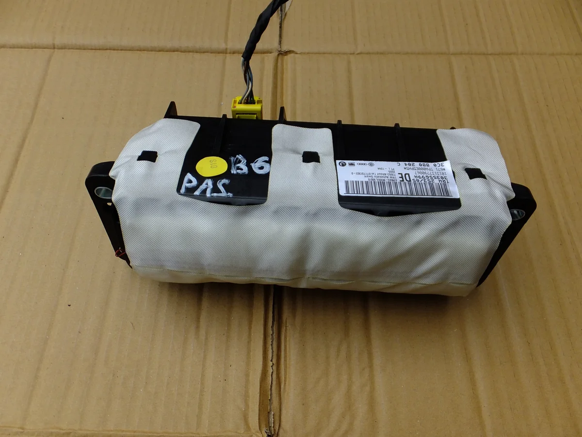 Volkswagen Passat B6 Airbag passagier 3C0880204C 124PASSATB63C0880204C