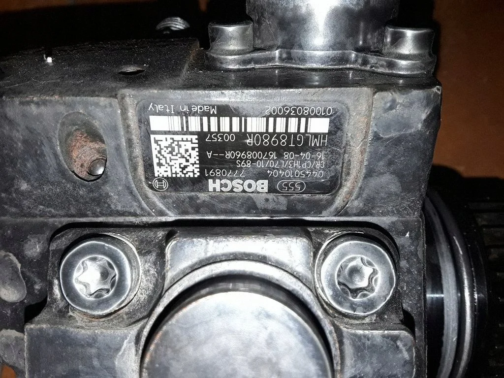 High-Pressure Fuel Pump Nissan Qashqai 0445010404