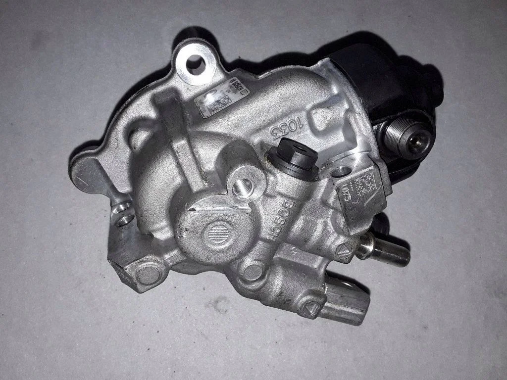 BMW Injectiepomp 8511626