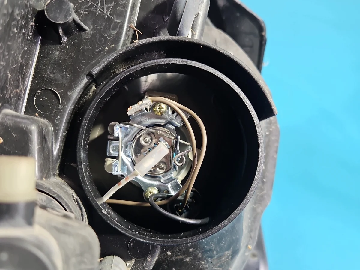 Farol Esquerdo Renault Clio II image 9
