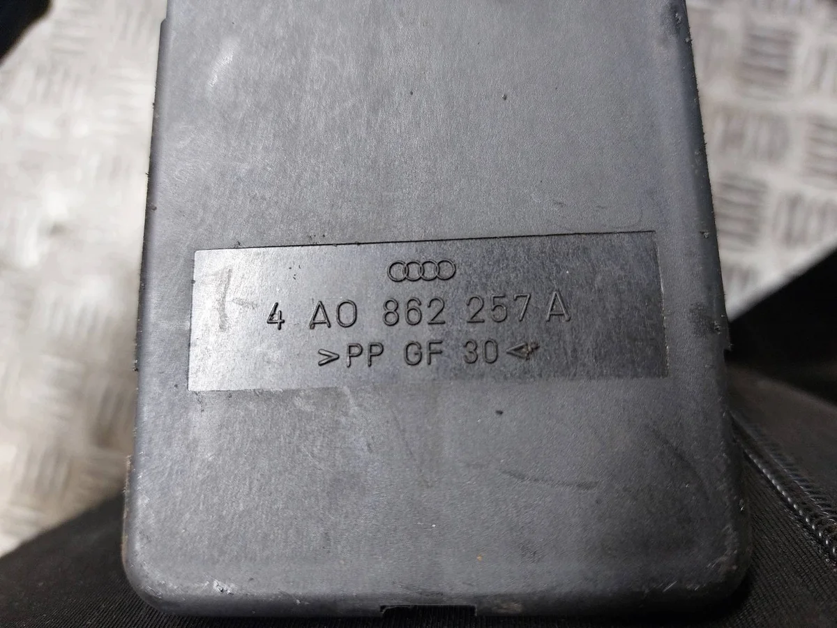 Keskuslukituspumppu Audi A4 B5 4A0862257A image 4