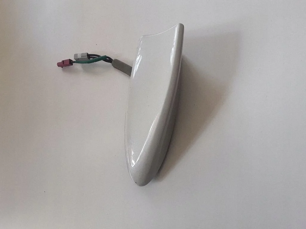 GPS Antenne (Haifischflosse) Subaru Forester SK 86321SJ300W6