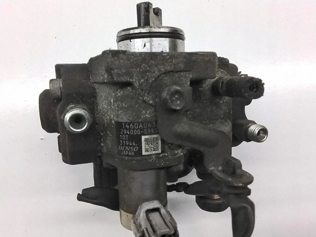 Mitsubishi polttoainepumppu 1460A043 image 3