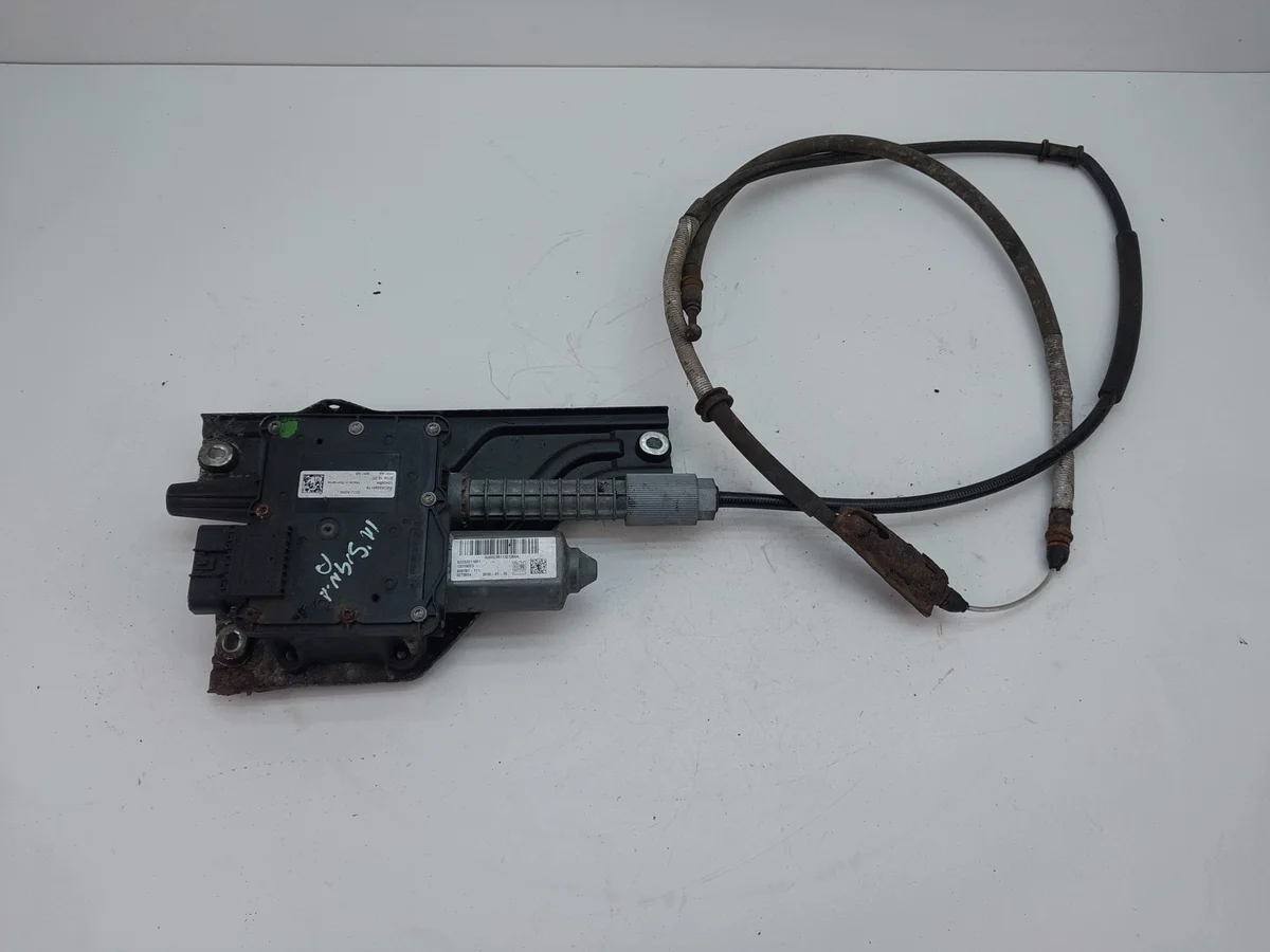 Sähköinen käsijarru Opel Insignia A 13310023
