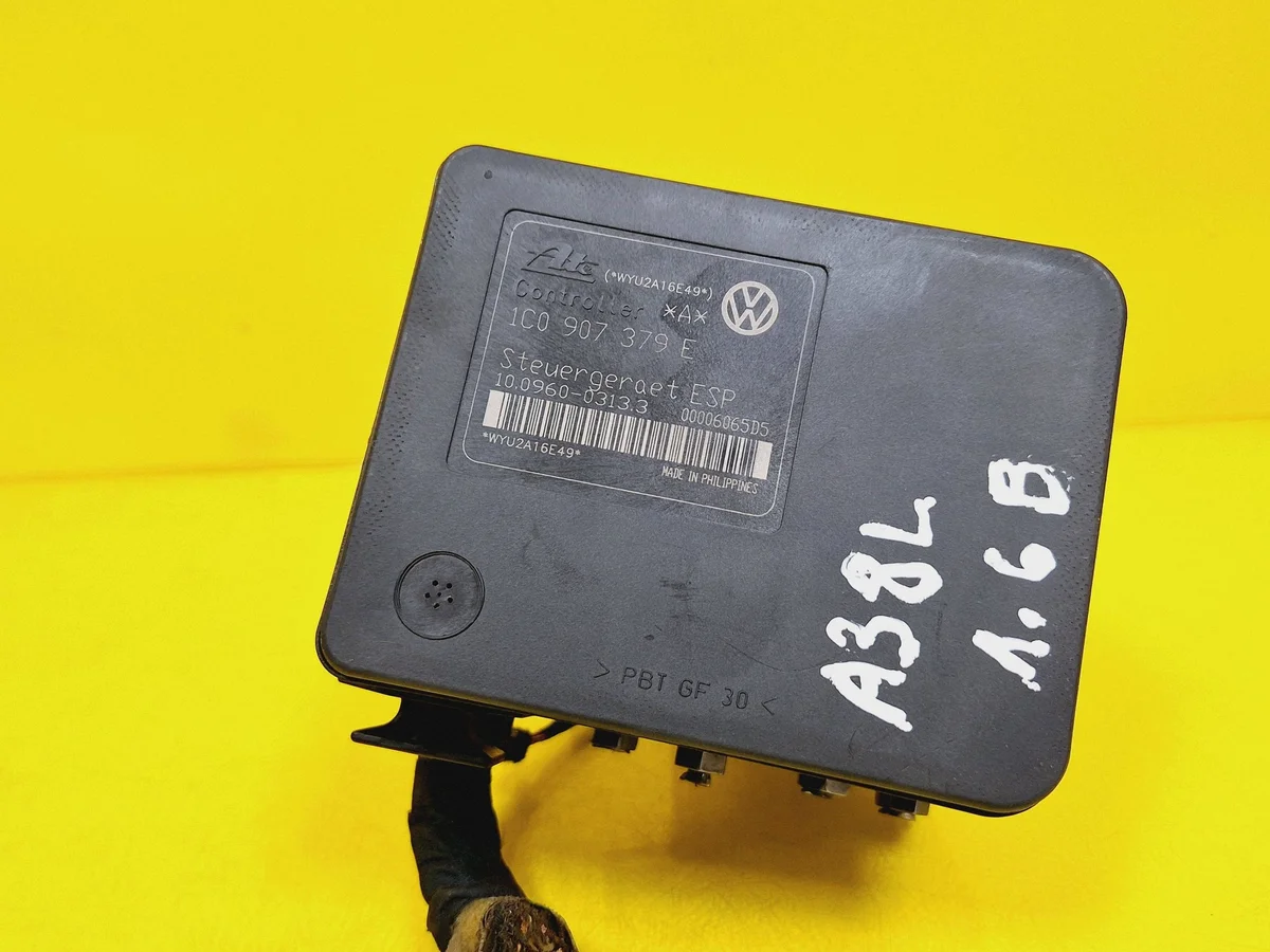 ABS-styrenhet Audi A3 8L DRC129906 image 4