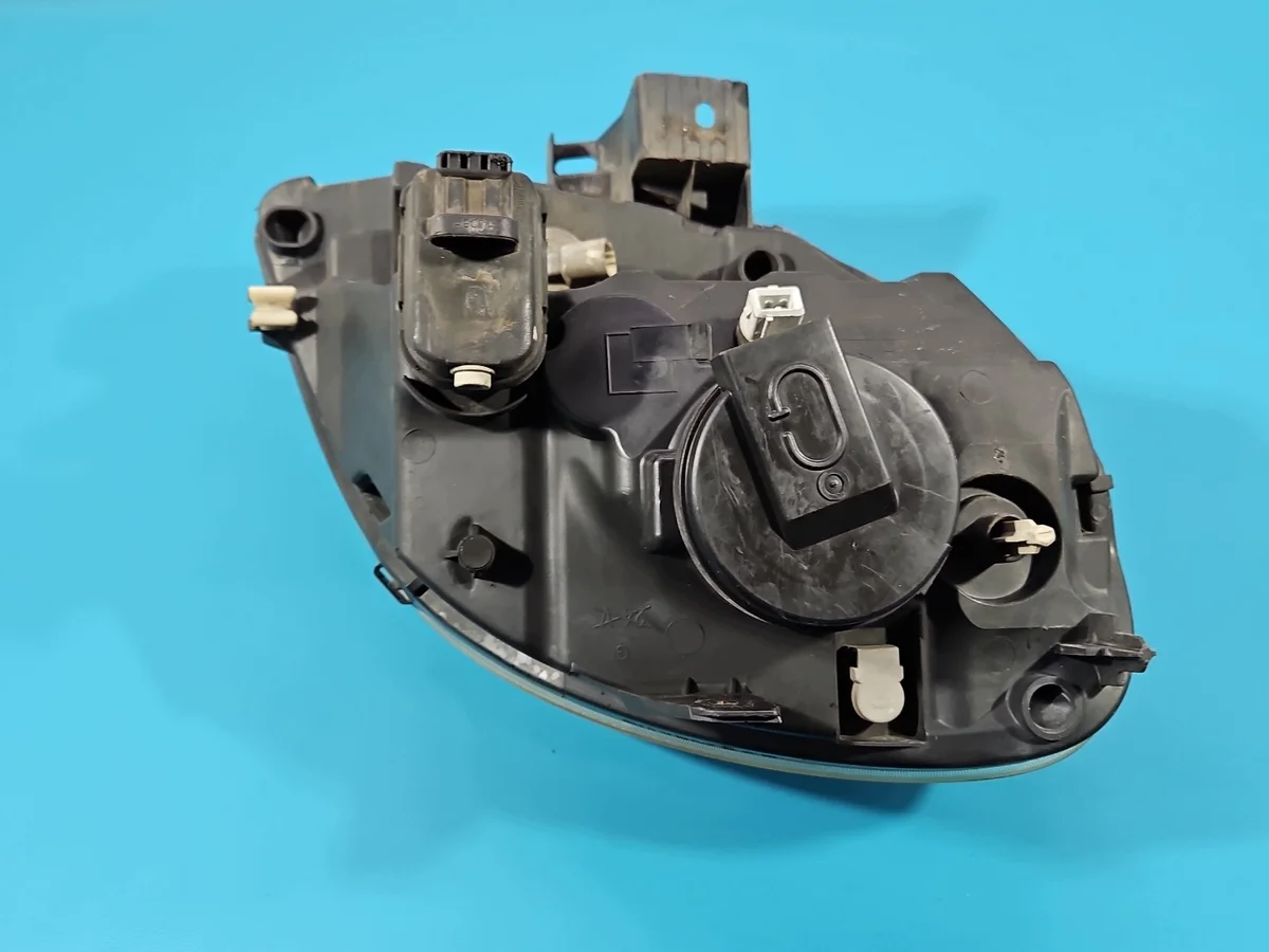 Scheinwerfer links Renault Kangoo I 8200236590 image 8