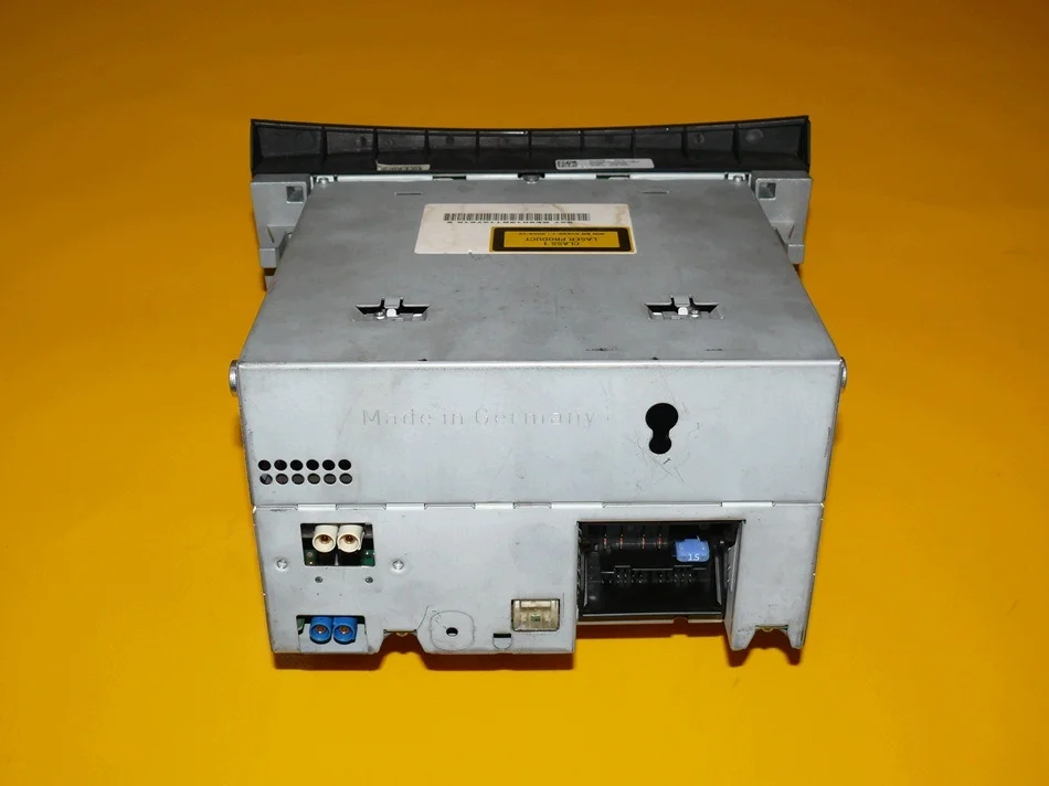 Mercedes E-Klass W212 Radio Navigation GPS A2129005212 image 3