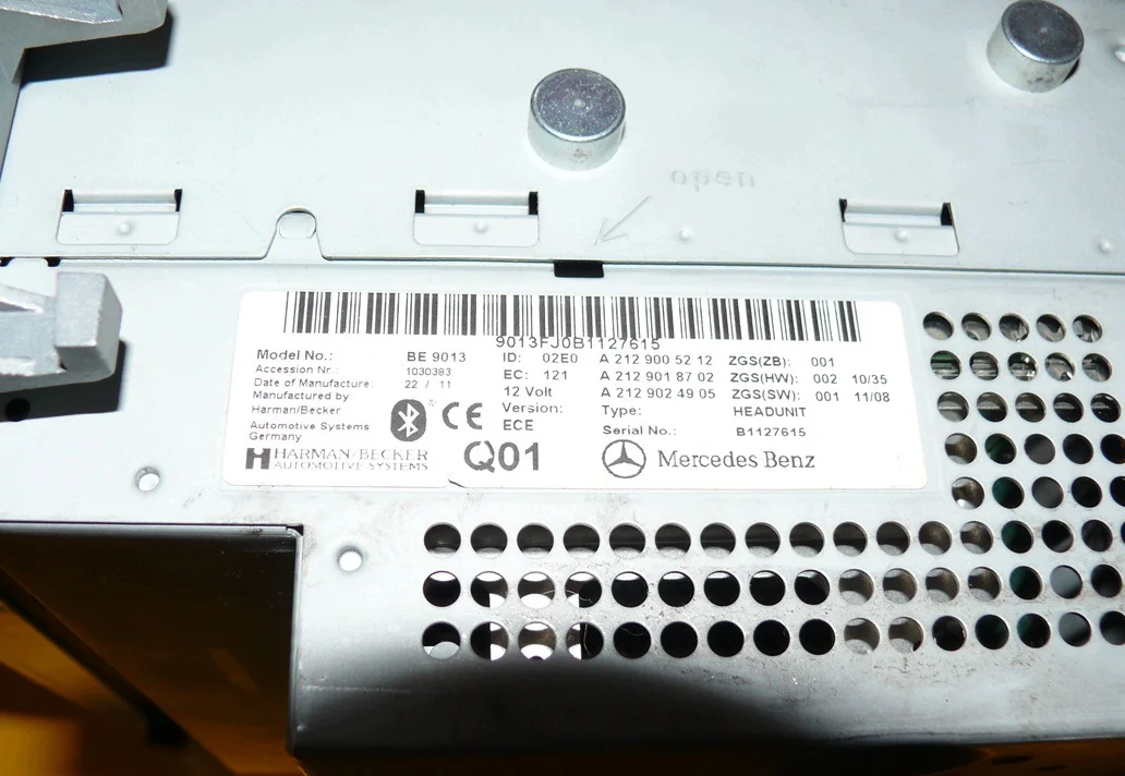 Mercedes E-Klass W212 Radio Navigation GPS A2129005212 image 5
