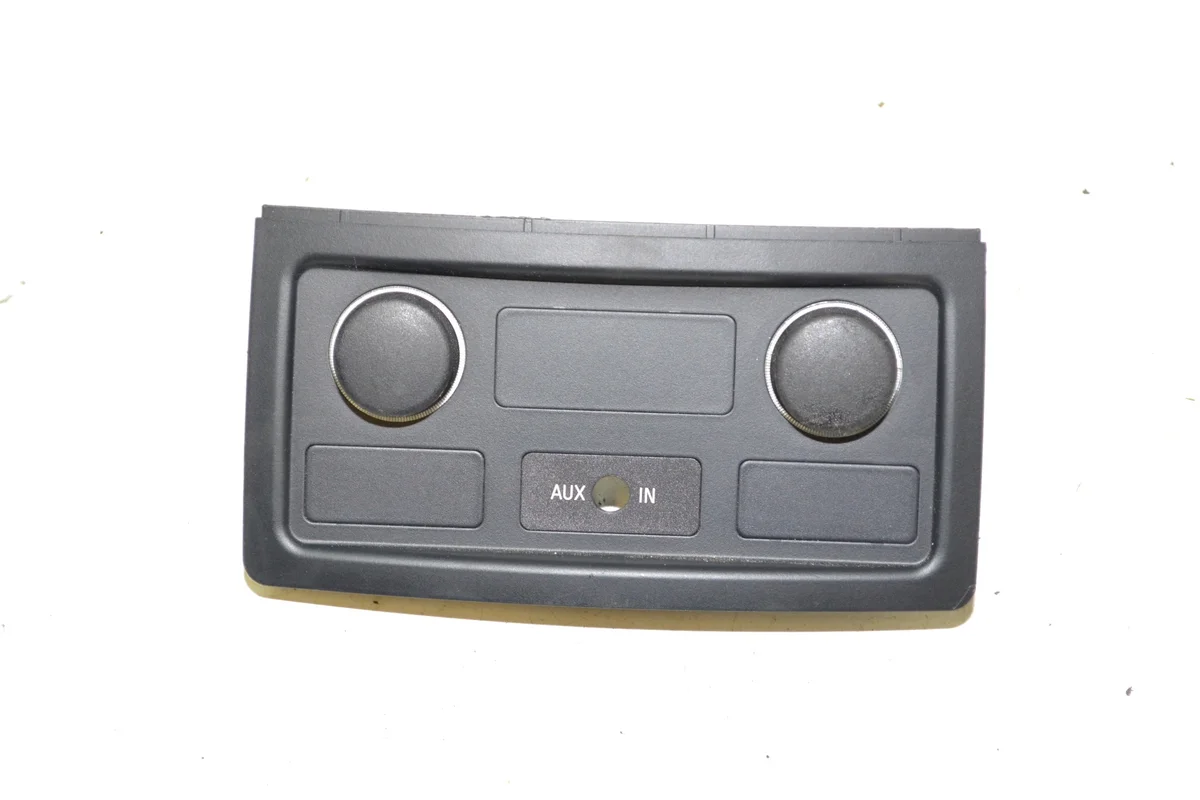 Painel Tomada Auxiliar BMW E60 E61 9117364