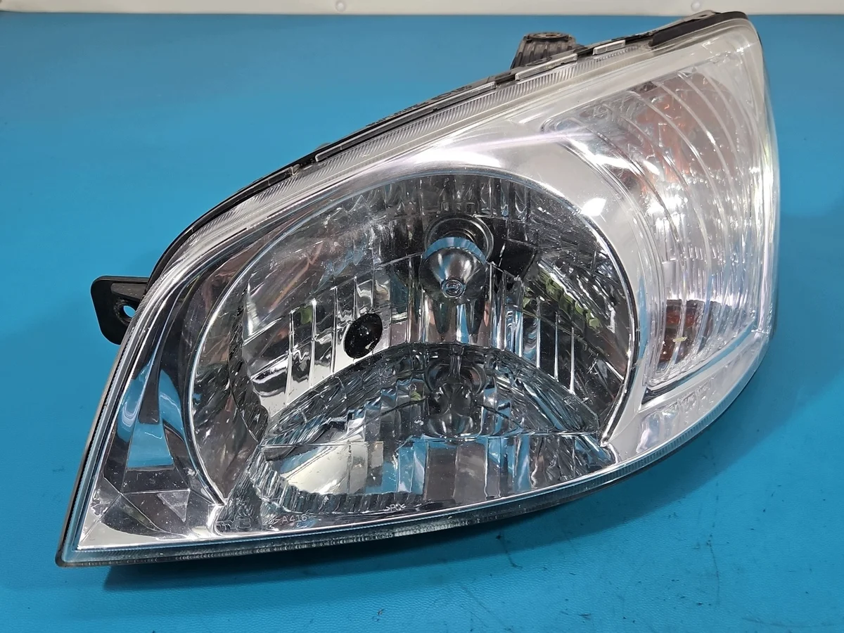 Faro delantero Hyundai Getz 02-05 izquierdo