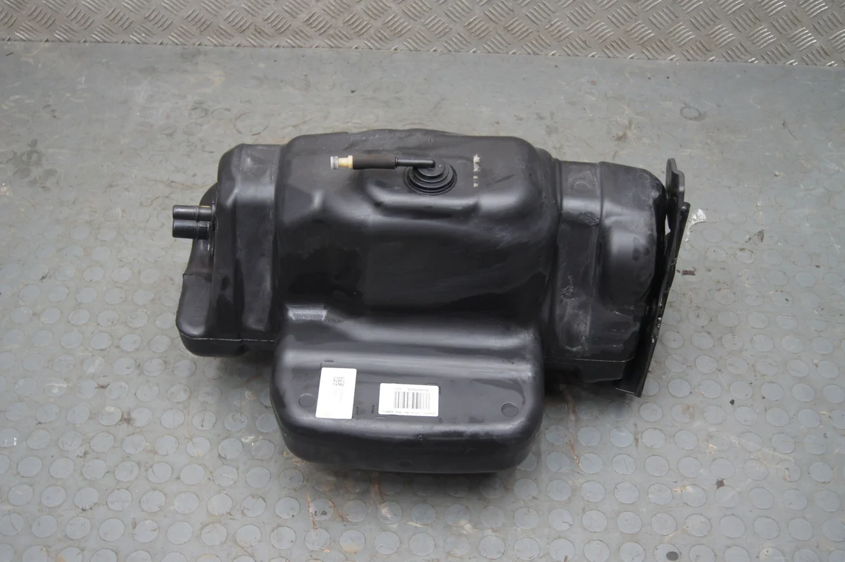 Iveco Daily 3.0 D AdBlue Tank Pump 5802823933