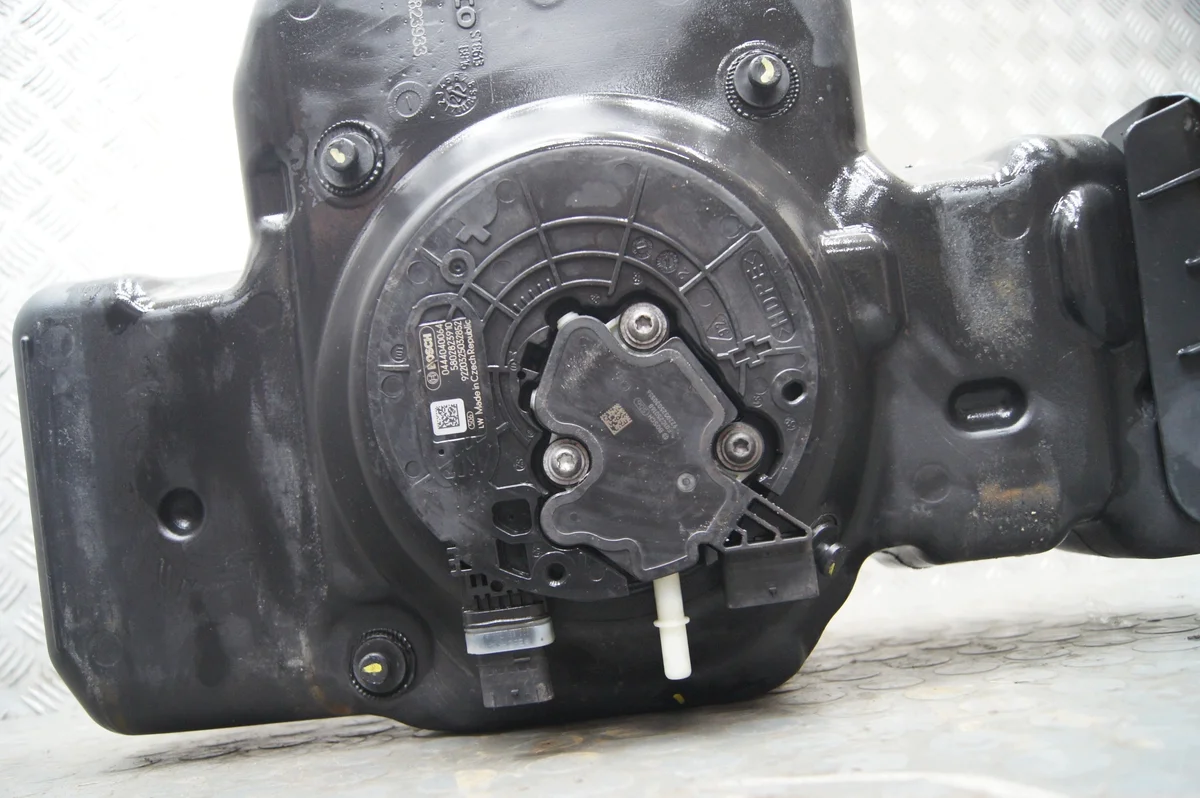 Iveco Daily VI AdBlue Tank Pumpe 5802823933 thumbnail 10
