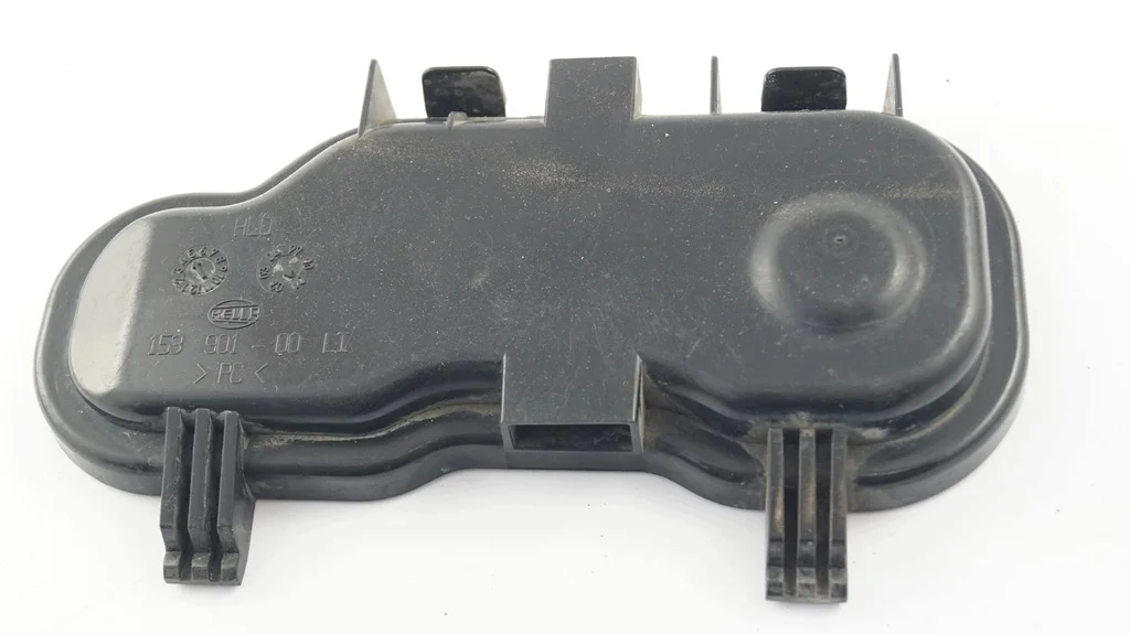 Cache phare avant gauche Audi A3 8L 153901-00