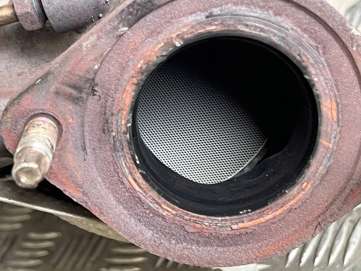 Lexus ES 300h Katalysator/DPF UTO94810 image 5