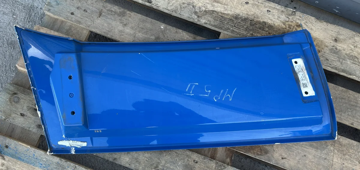 Spoiler supérieur Mercedes Actros MP5 A9607907965