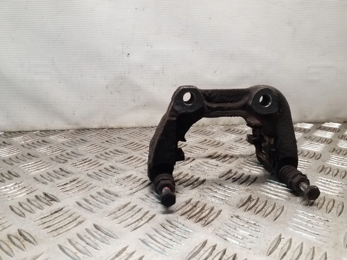 BMW 5 F10 F11 Bromsok bak höger VAI49126