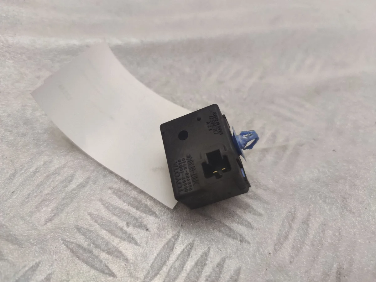Lexus RX 450H Sensor 8665248020