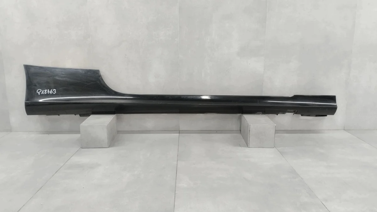 Baguette de seuil droite Mercedes E Coupe 238 A2386907402