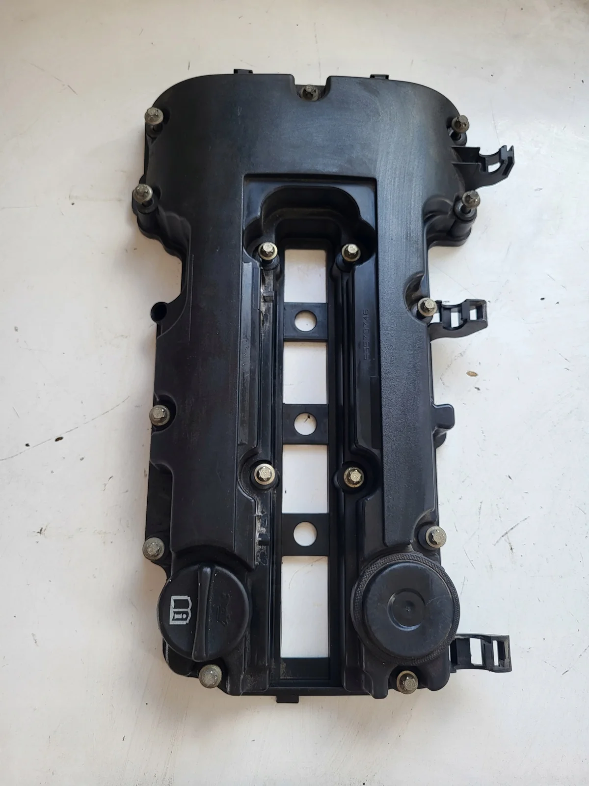 Tampa de Válvulas Opel Astra J 55573746