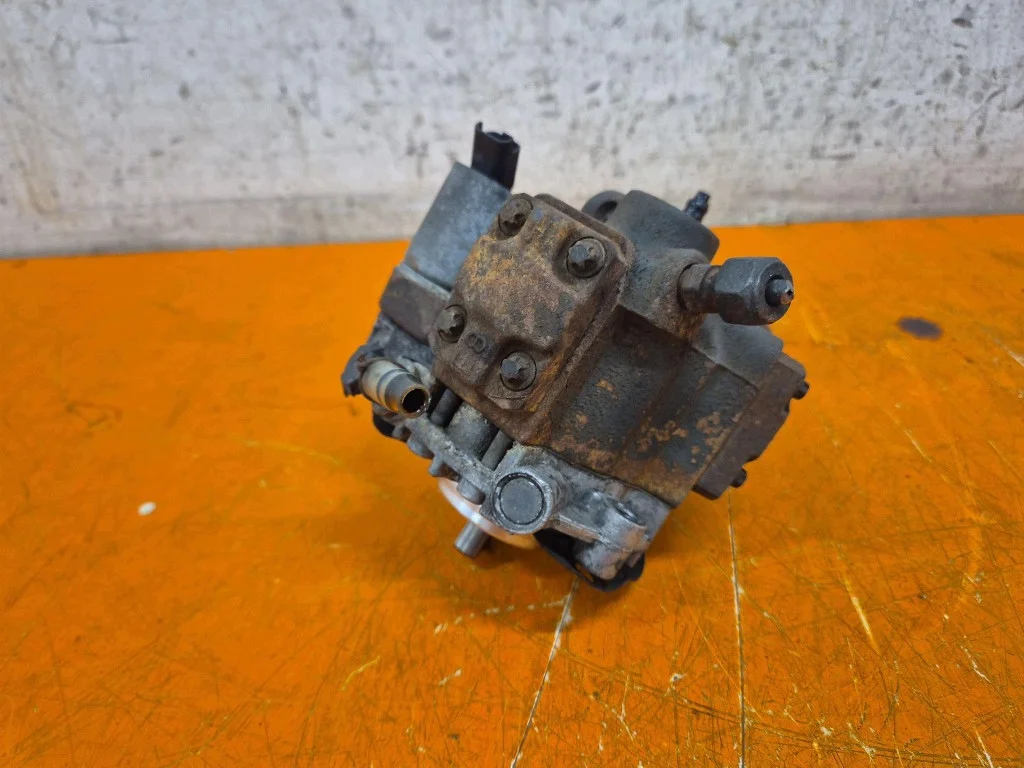 Ford Kuga DM2 Fuel Pump G6DG