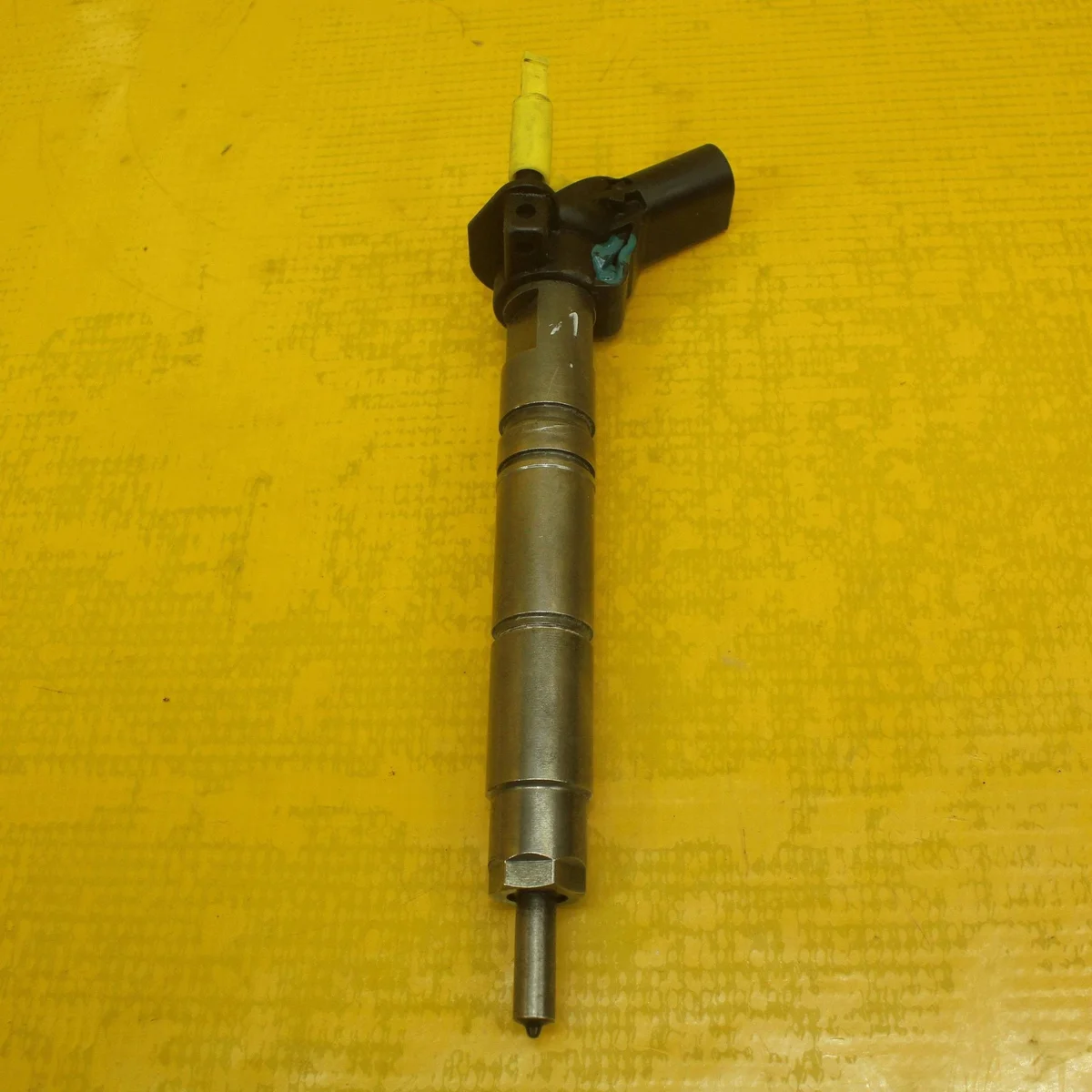 Injecteur carburant Mercedes A6420700587 image 7