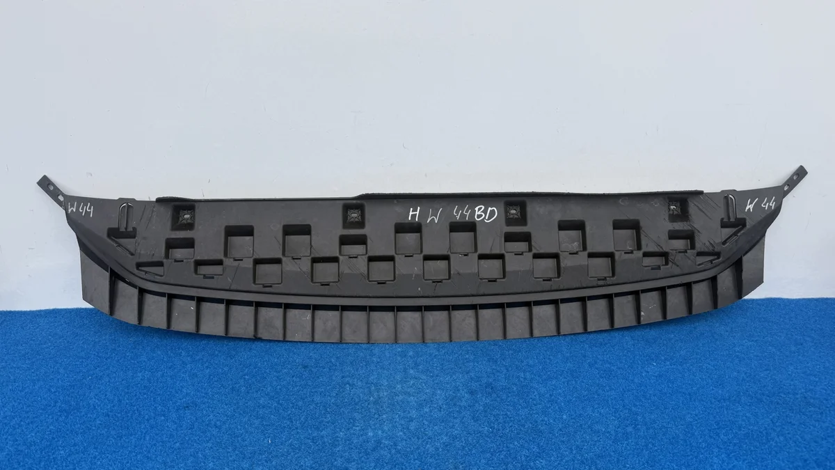 Cobertura do Para-choques Skoda Octavia 3 5E 5E0807611A