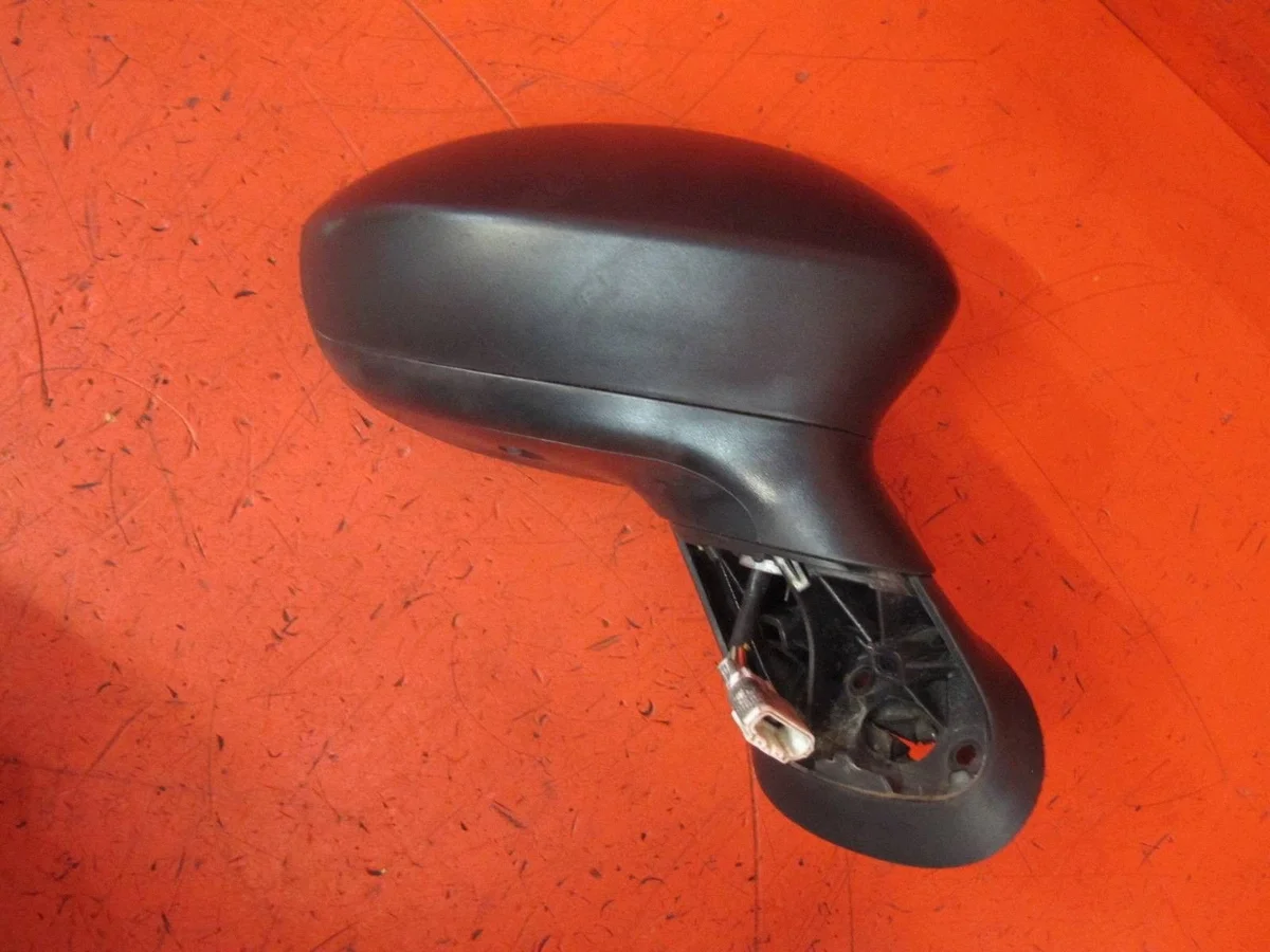 Fiat Grande Punto Right Wing Mirror Black 7 Pin