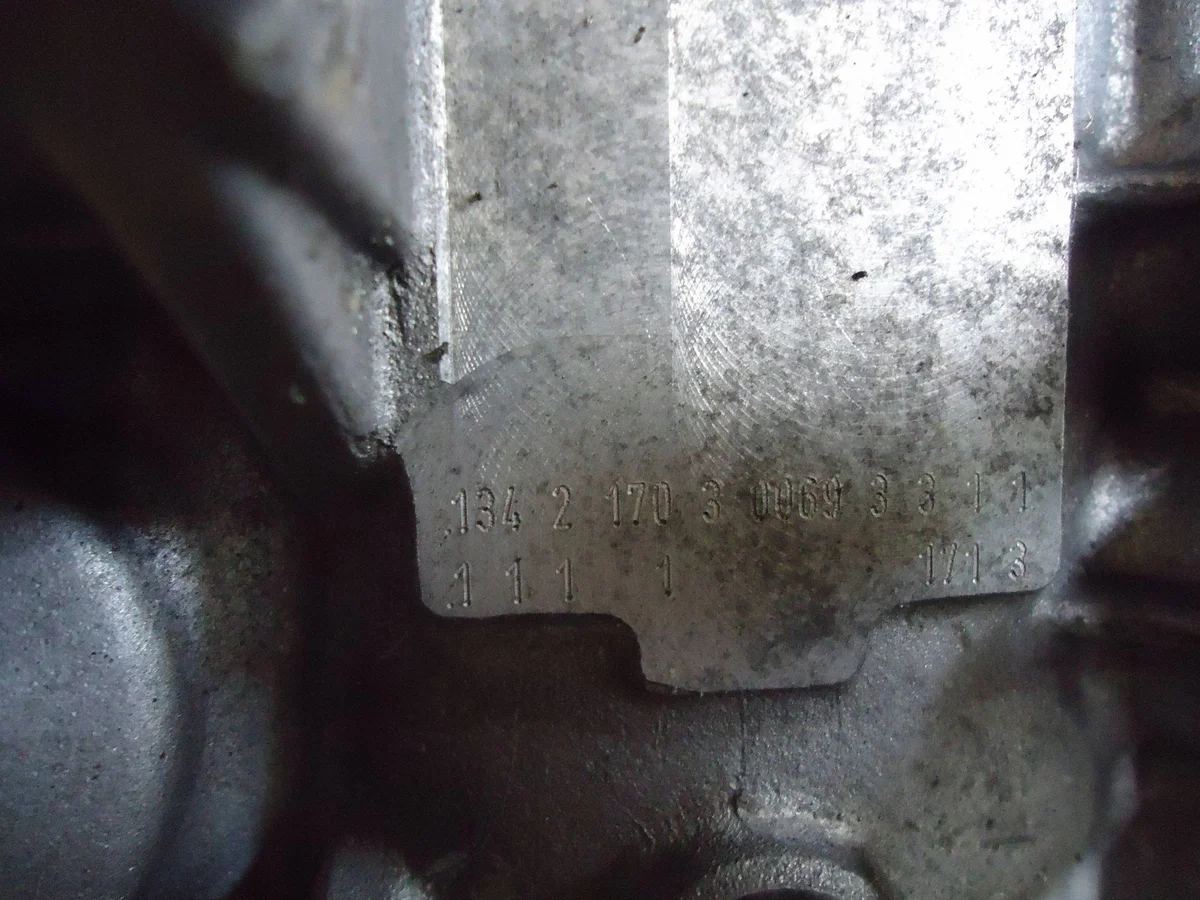 Brandstofpomp Audi 2.5 TDI 059130106J thumbnail 7