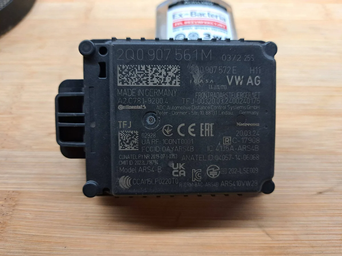 Distronic radar sensor Skoda 2Q0907561M