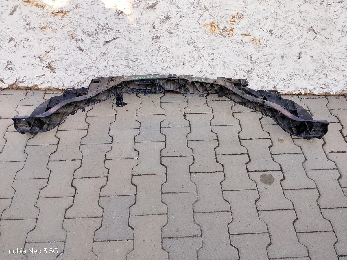 Panneau avant Ford Focus MK3 2010-2014 image 3