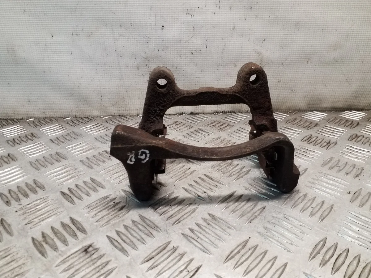 Volkswagen Tiguan jarrusatulan runko taka oikea VAI56434