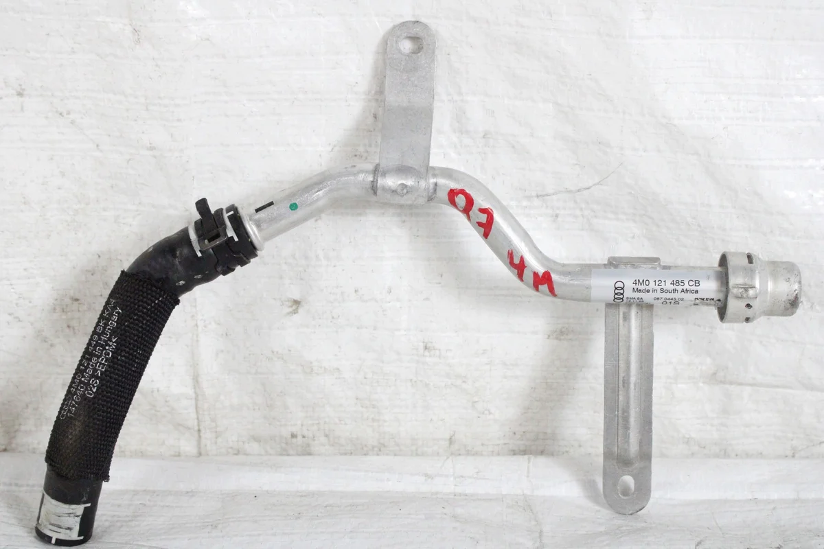 Jäähdytysnesteputki Audi Q7 4M 4M0121485CB