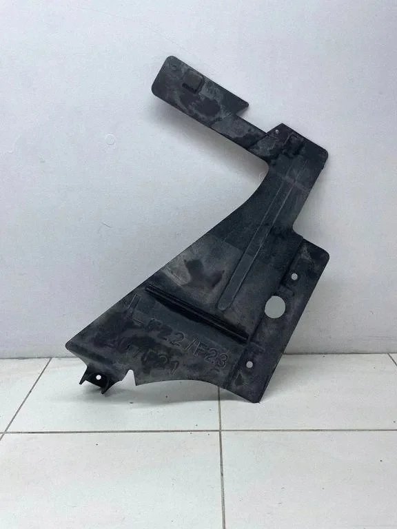 BMW 1 F20/F21 Abdeckung Unterboden hinten links 51757241837 image 3