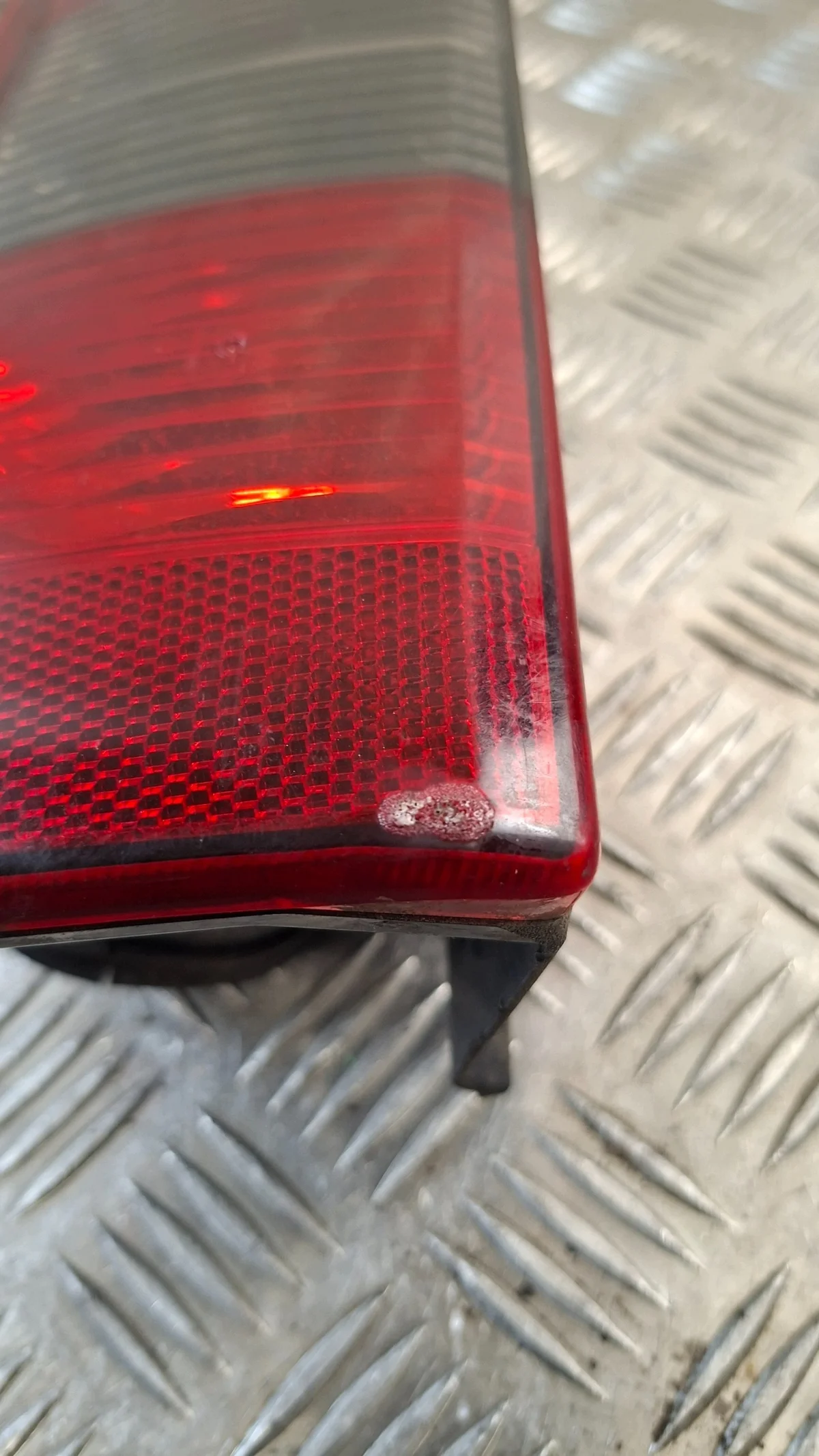 Opel Combo C Rückleuchte links image 3