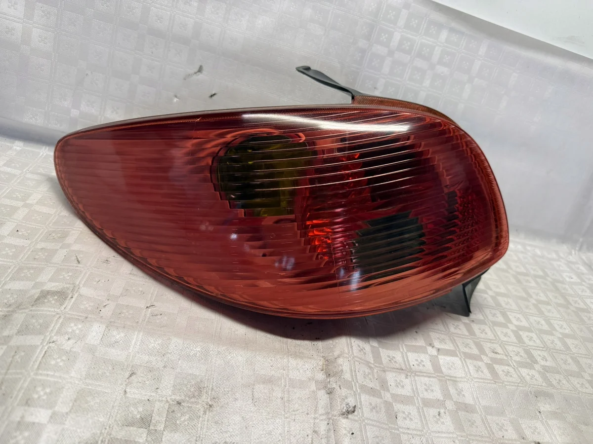 Rear Left Lamp Peugeot 206